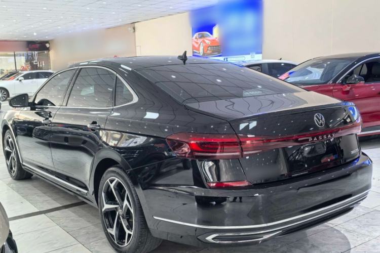 Used Volkswagen Passat 2024 380TSI Starry Sky Flagship Edition Exterior 3