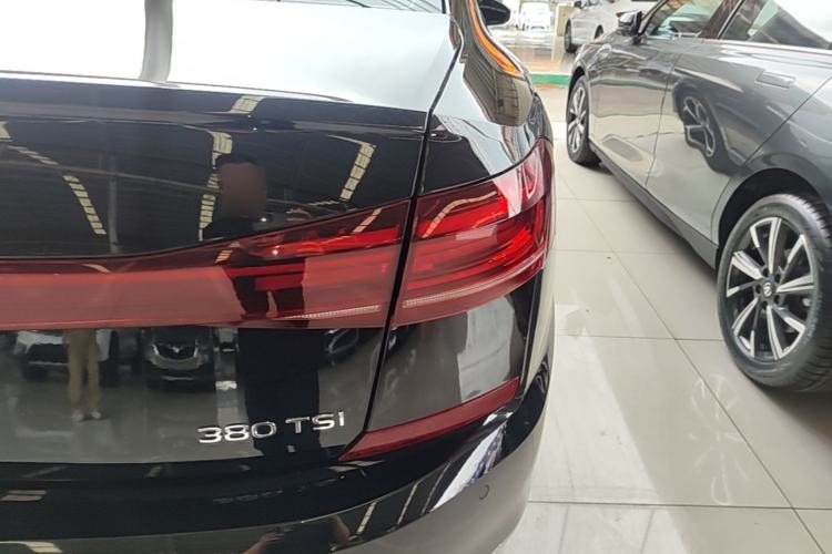 Used Volkswagen Passat 2024 380TSI Starry Luxury Edition Exterior 3