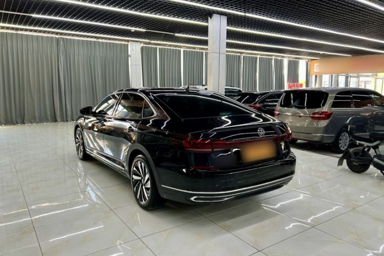 Used Volkswagen Passat 2024 330TSI Elite Edition Exterior 4