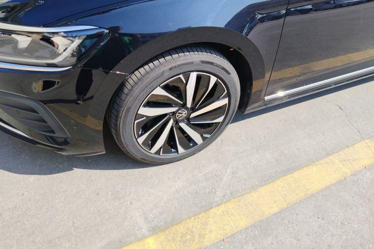 Used Volkswagen Passat 2024 380TSI Elite Edition Exterior 4
