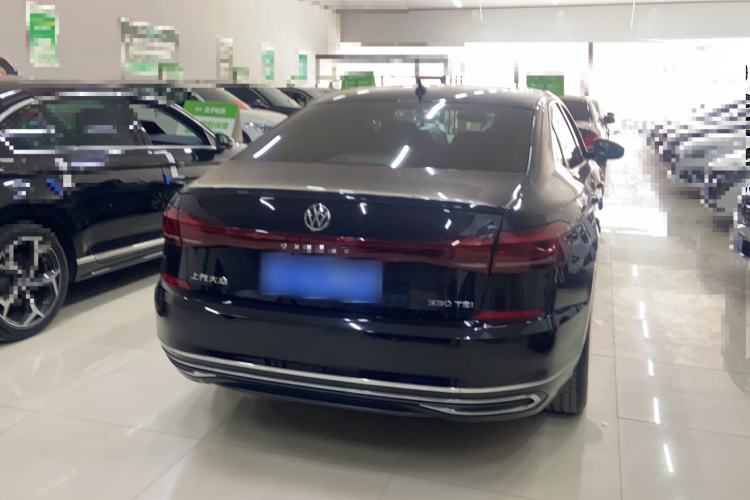 Used Volkswagen Passat 2024 330TSI Elite Edition Exterior 4