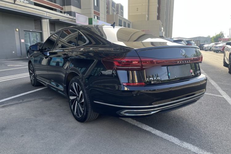 Used Volkswagen Passat 2024 380TSI Dragon Edition Exterior 4