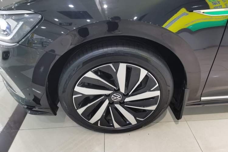 Used Volkswagen Passat 2024 380TSI Elite Edition Exterior 4