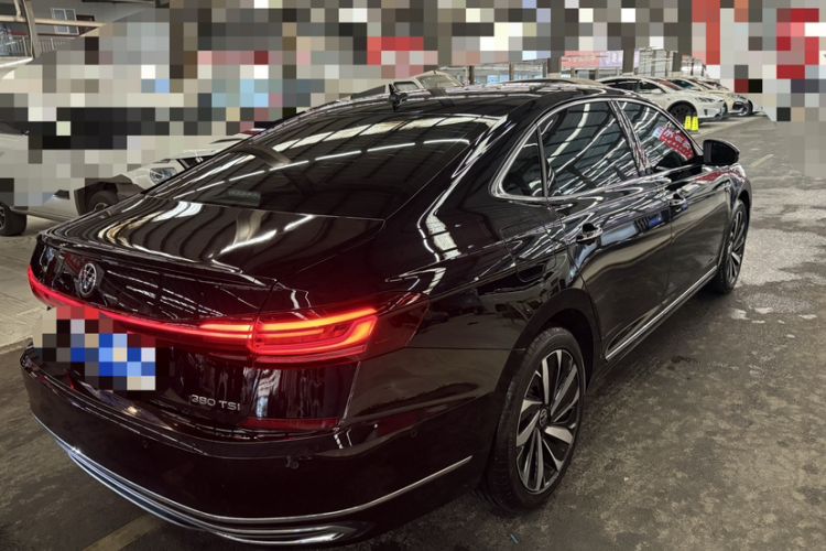 Used Volkswagen Passat 2024 380TSI Dragon Glory Edition Exterior 4