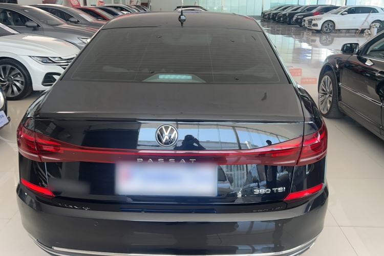 Used Volkswagen Passat 2024 380TSI Elite Edition Exterior 4
