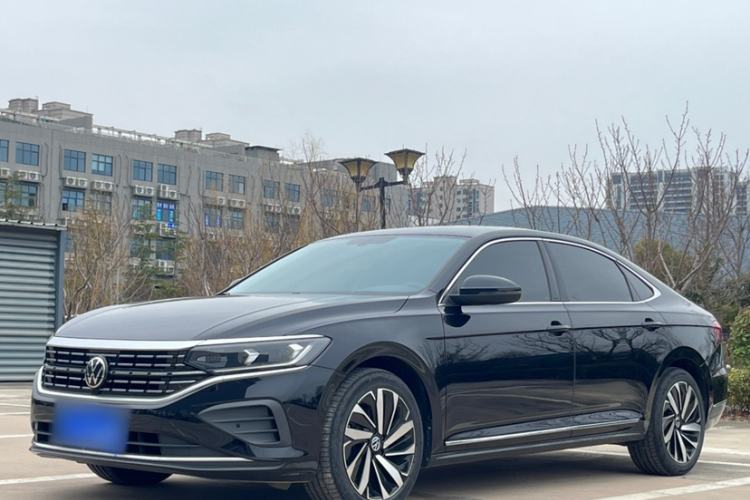 Used Volkswagen Passat 2024 380TSI Dragon Edition Exterior 4