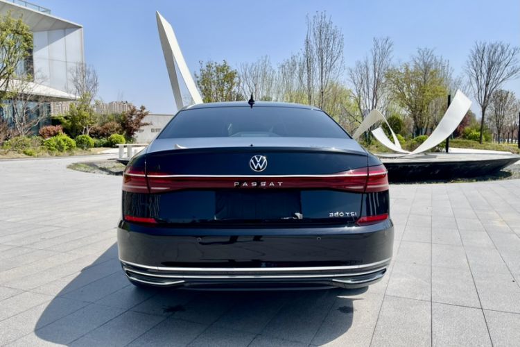 Used Volkswagen Passat 2024 380TSI Starry Luxury Edition Exterior 4