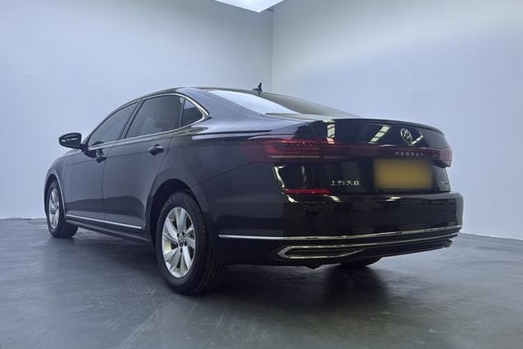 Used Volkswagen Passat 2024 280TSI Business Edition Exterior 4