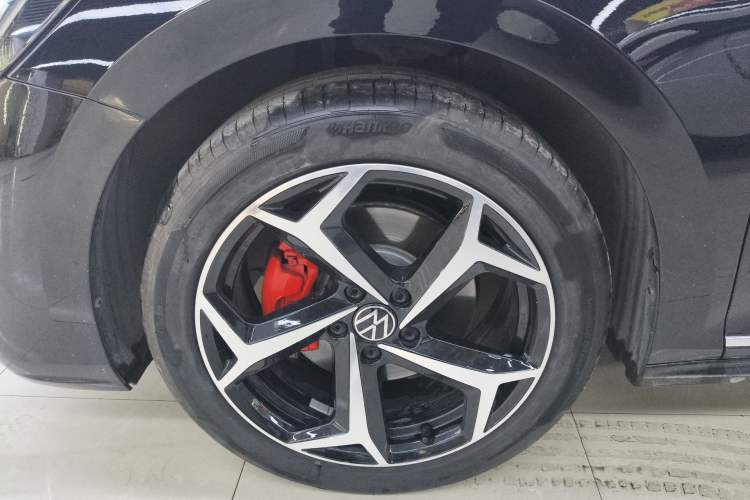 Used Volkswagen Passat 2024 380TSI Starry Dragon Edition Exterior 4