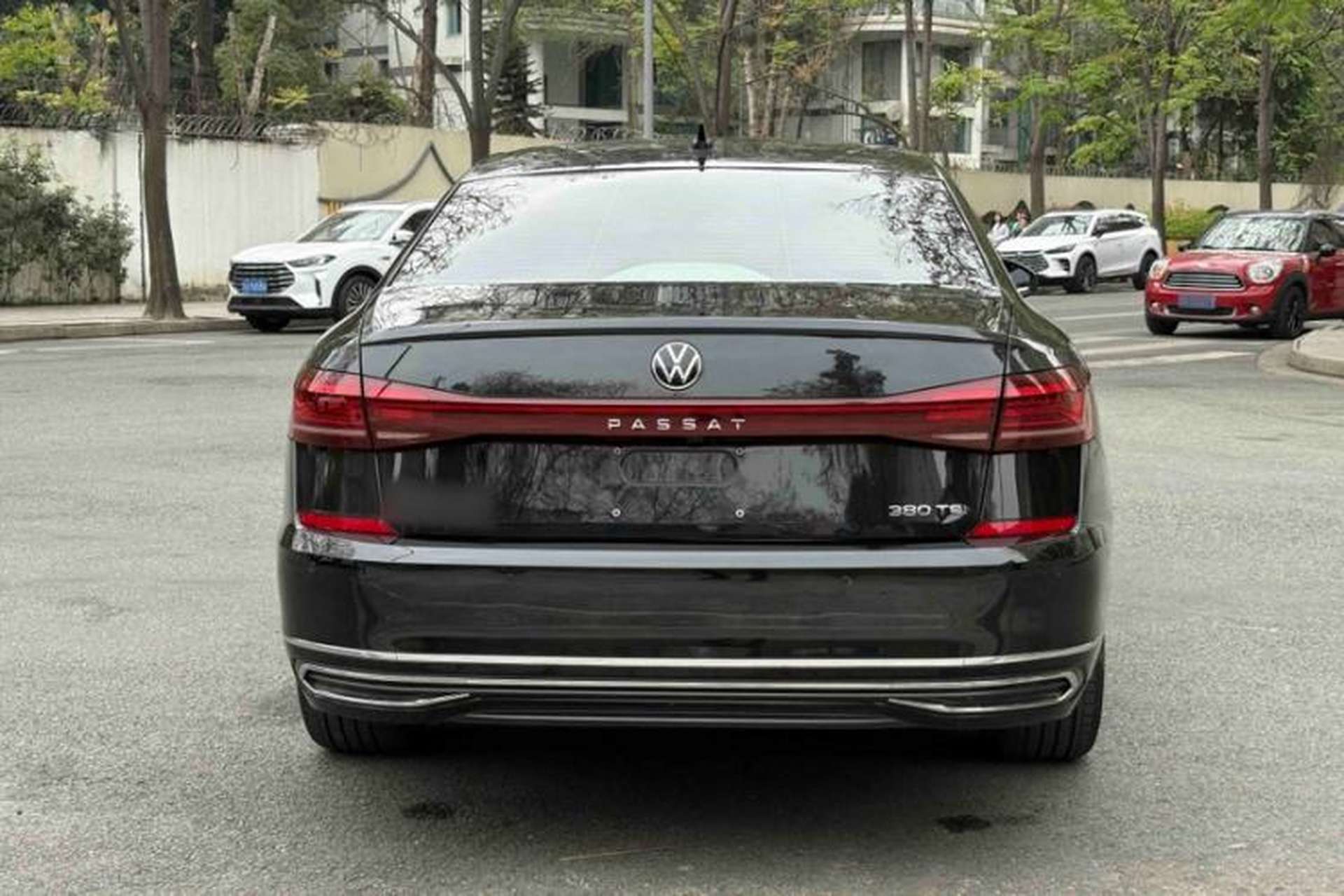 Used Volkswagen Passat 2024 380TSI Luxury Edition Exterior 5