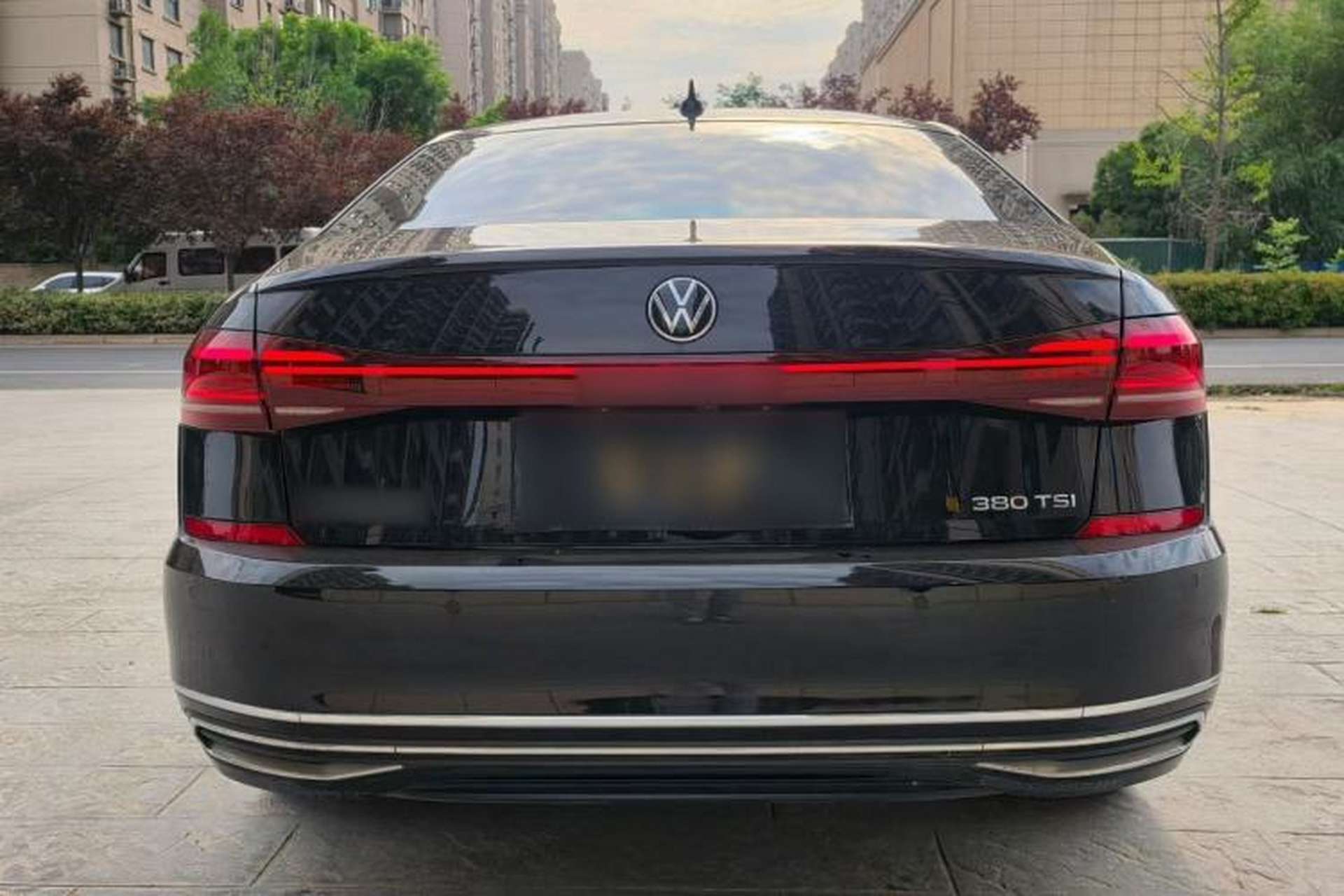 Used Volkswagen Passat 2024 380TSI Starry Dragon Edition Exterior 5