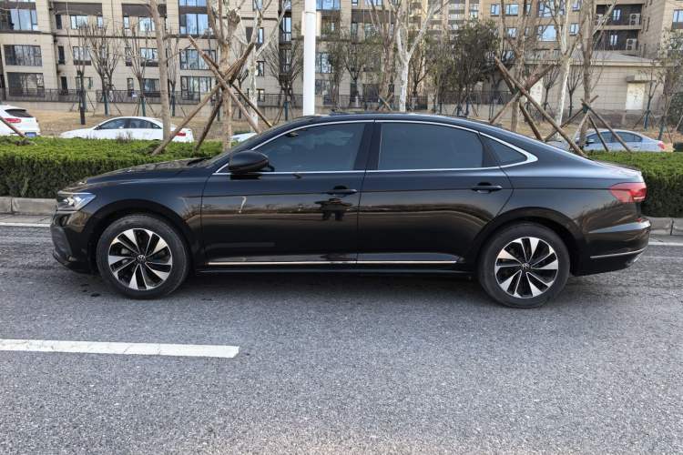 Used Volkswagen Passat 2024 280TSI Elite Edition Exterior 5