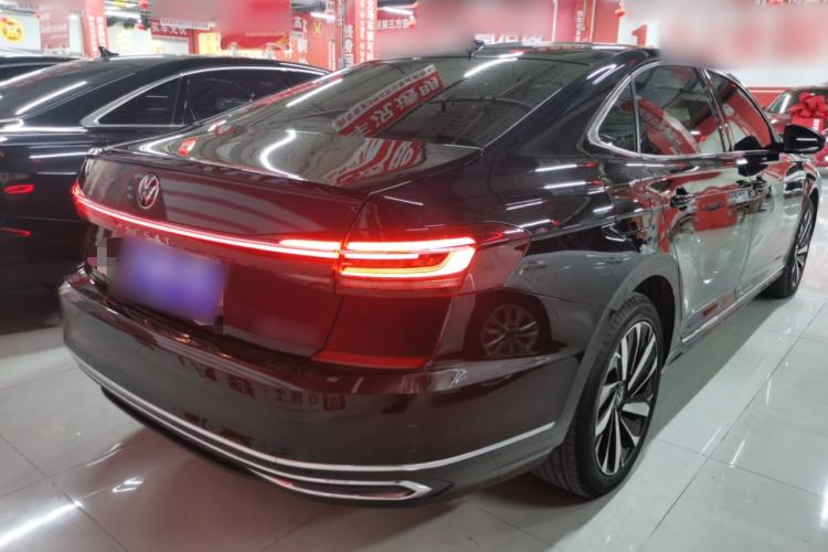 Used Volkswagen Passat 2024 380TSI Dragon Edition Exterior 5