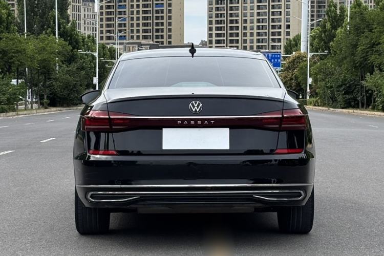 Used Volkswagen Passat 2024 330TSI Elite Edition Exterior 5