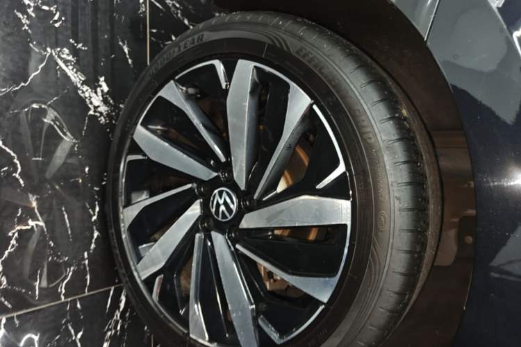 Used Volkswagen Passat 2024 380TSI Luxury Edition Exterior 5