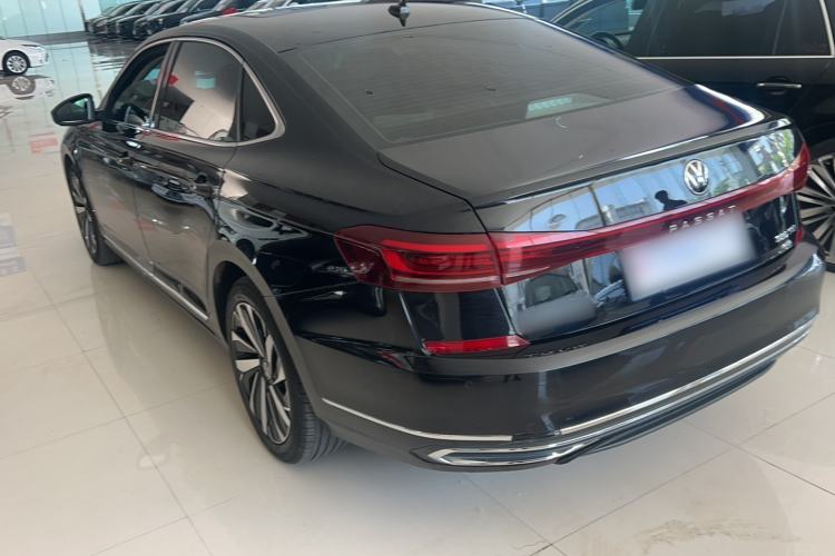 Used Volkswagen Passat 2024 380TSI Elite Edition Exterior 5