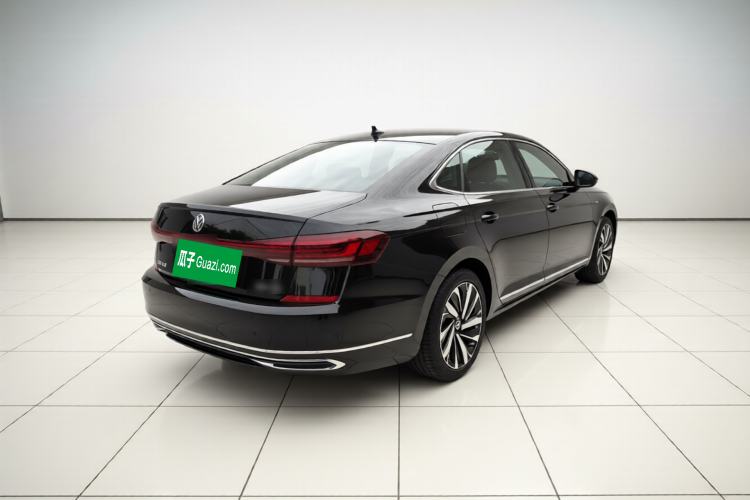 Used Volkswagen Passat 2024 380TSI Elite Edition Exterior 5