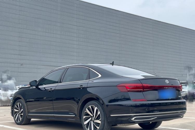 Used Volkswagen Passat 2024 380TSI Dragon Edition Exterior 5