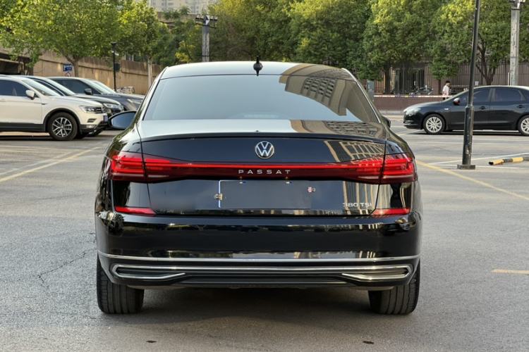 Used Volkswagen Passat 2024 380TSI Dragon Edition Exterior 5