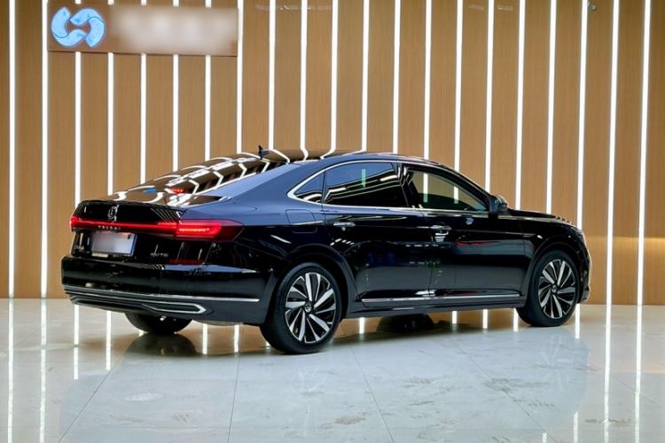 Used Volkswagen Passat 2024 380TSI Luxury Edition Exterior 6