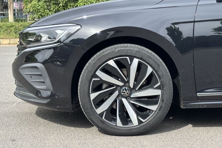 Used Volkswagen Passat 2024 330TSI Elite Edition Exterior 7