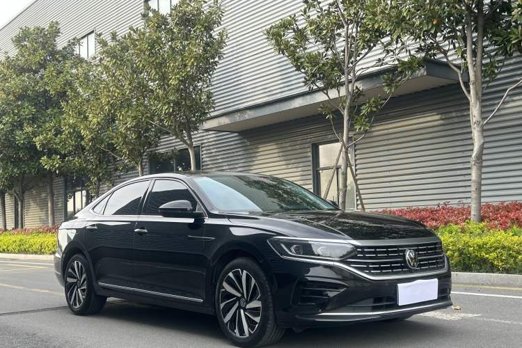 Used Volkswagen Passat 2024 380TSI Luxury Edition Exterior 7
