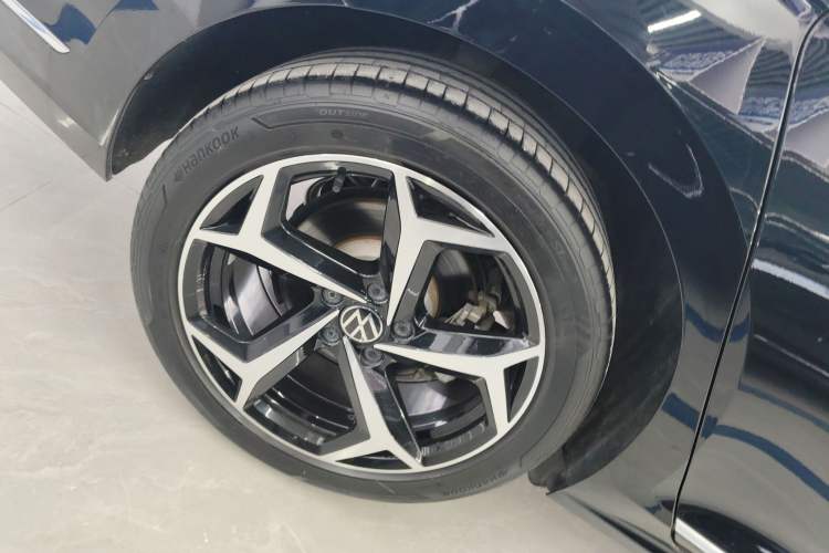 Used Volkswagen Passat 2024 330TSI Starry Elite Edition Exterior 8