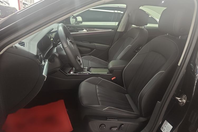 Used Volkswagen Passat 2024 380TSI Starry Luxury Edition Exterior 8