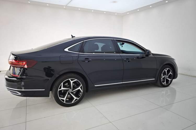 Used Volkswagen Passat 2024 380TSI Starry Dragon Edition Exterior 9