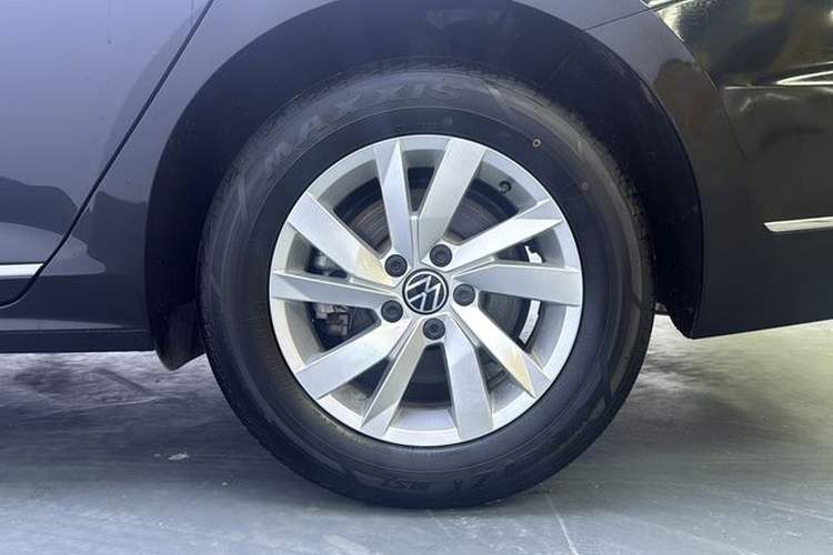 Used Volkswagen Passat 2024 280TSI Business Edition Exterior 9