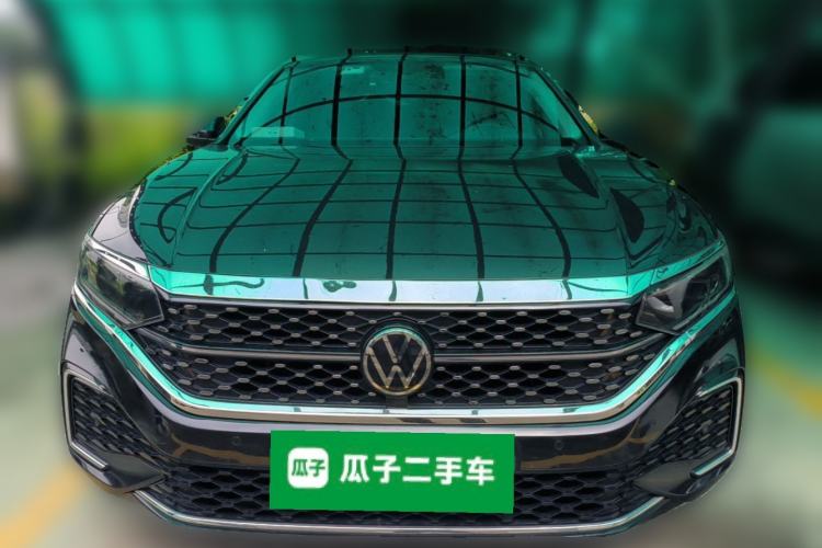 Used Volkswagen Passat 2024 380TSI Starry Dragon Edition Front