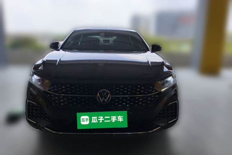 Used Volkswagen Passat 2024 380TSI Starry Dragon Edition Front