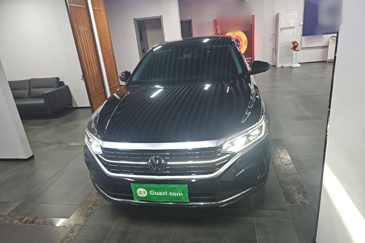 Used Volkswagen Passat 2024 380TSI Luxury Edition Front