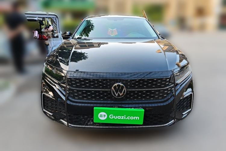 Used Volkswagen Passat 2024 380TSI Starry Dragon Edition Front