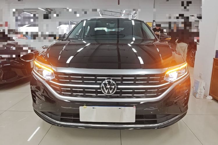 Used Volkswagen Passat 2024 380TSI Luxury Edition Front
