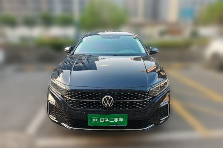 Used Volkswagen Passat 2024 380TSI Starry Luxury Edition Front