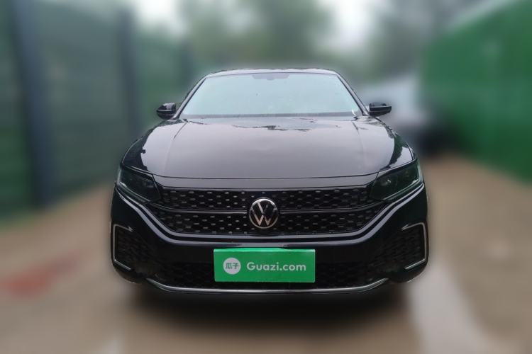 Used Volkswagen Passat 2024 330TSI Starry Elite Edition Front
