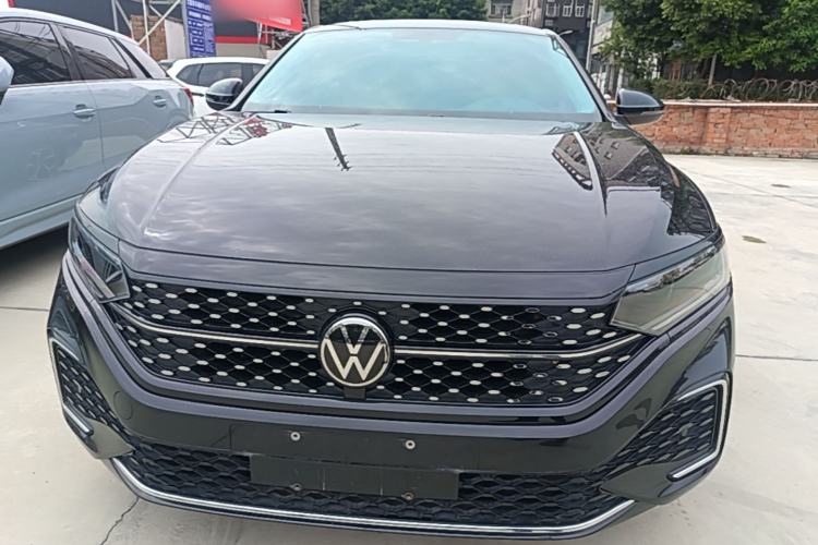 Used Volkswagen Passat 2024 330TSI Starry Elite Edition Front