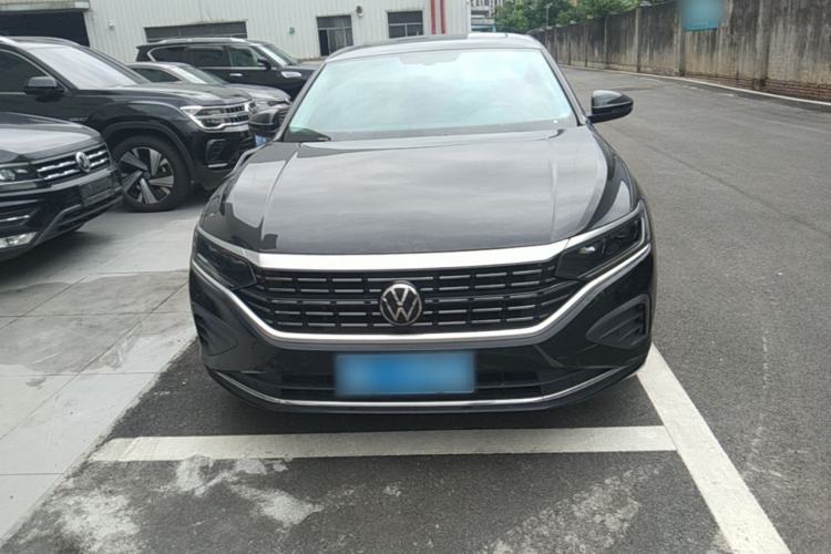 Used Volkswagen Passat 2024 330TSI Elite Edition Front