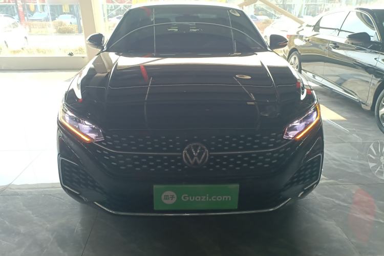 Used Volkswagen Passat 2024 380TSI Starry Dragon Edition Front