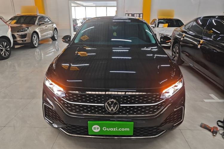 Used Volkswagen Passat 2024 380TSI Starry Dragon Edition Front