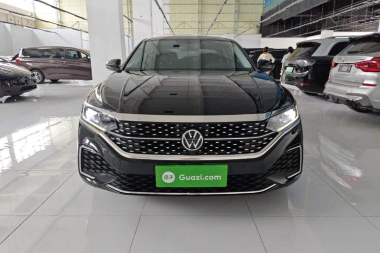 Used Volkswagen Passat 2024 330TSI Starry Elite Edition Front