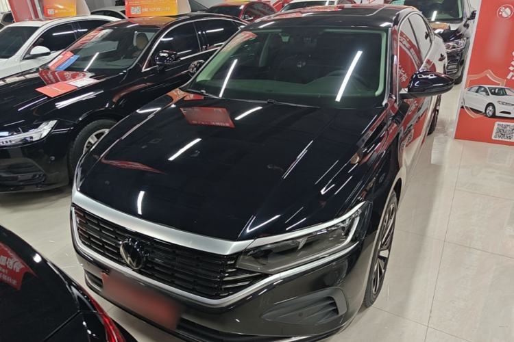 Used Volkswagen Passat 2024 380TSI Dragon Edition Front