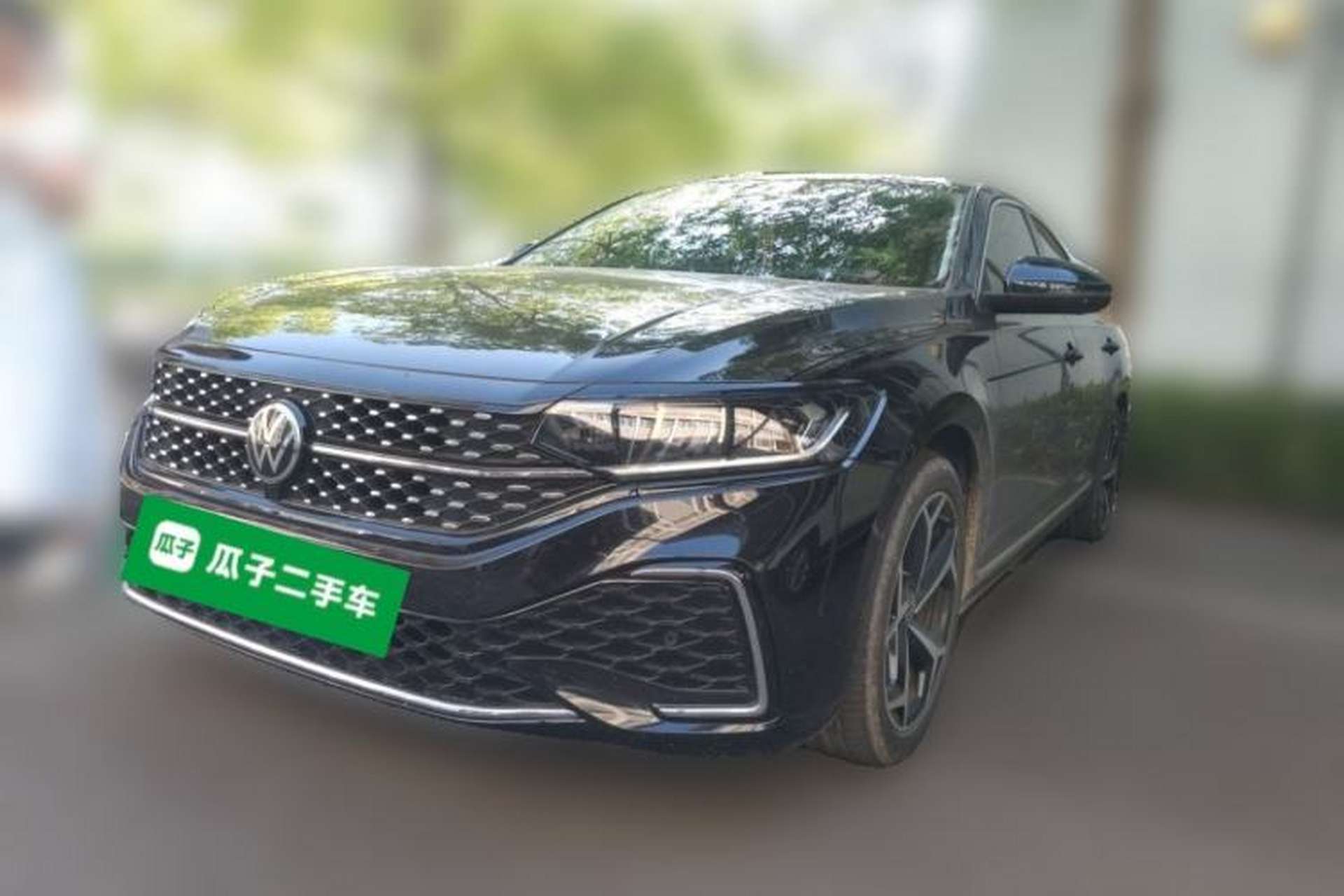 Used Volkswagen Passat 2024 380TSI Starry Elite Edition Front Left 45 Deg
