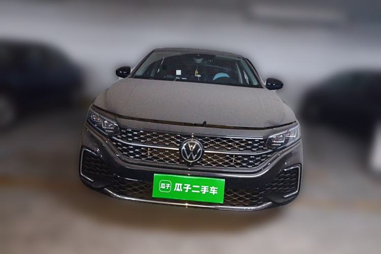 Used Volkswagen Passat 2024 380TSI Starry Luxury Edition Front