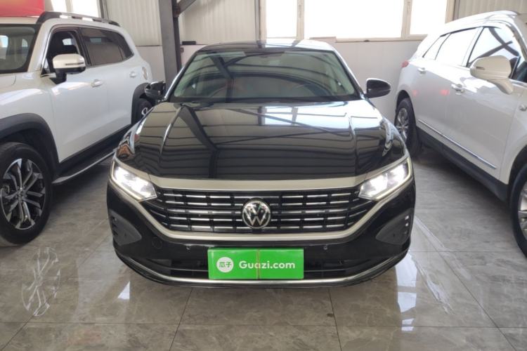 Used Volkswagen Passat 2024 380TSI Dragon Edition Front
