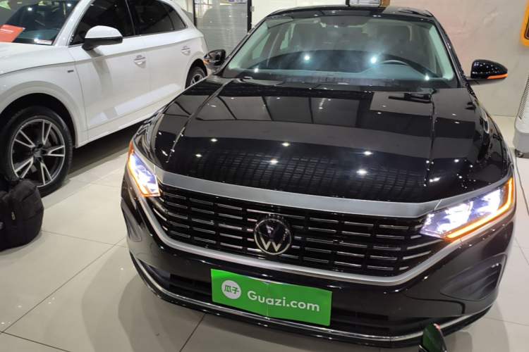 Used Volkswagen Passat 2024 380TSI Dragon Edition Front