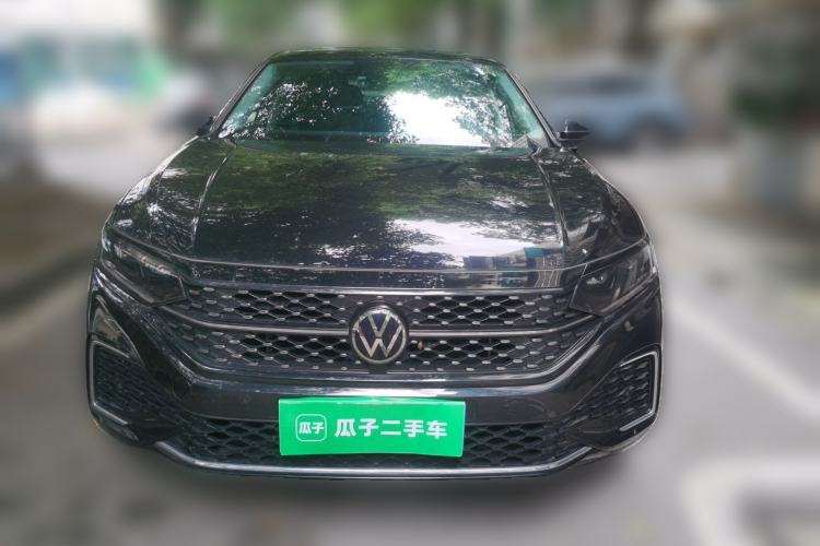 Used Volkswagen Passat 2024 380TSI Starry Dragon Edition Front