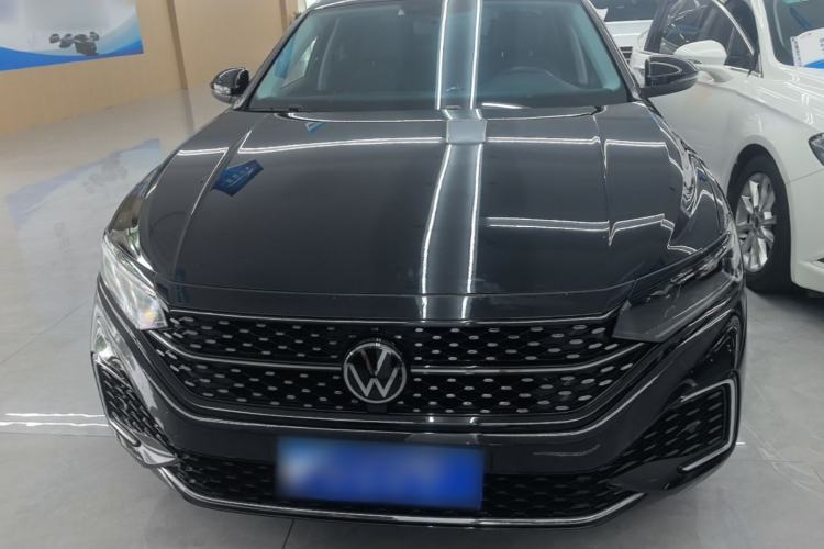 Used Volkswagen Passat 2024 330TSI Starry Elite Edition Front