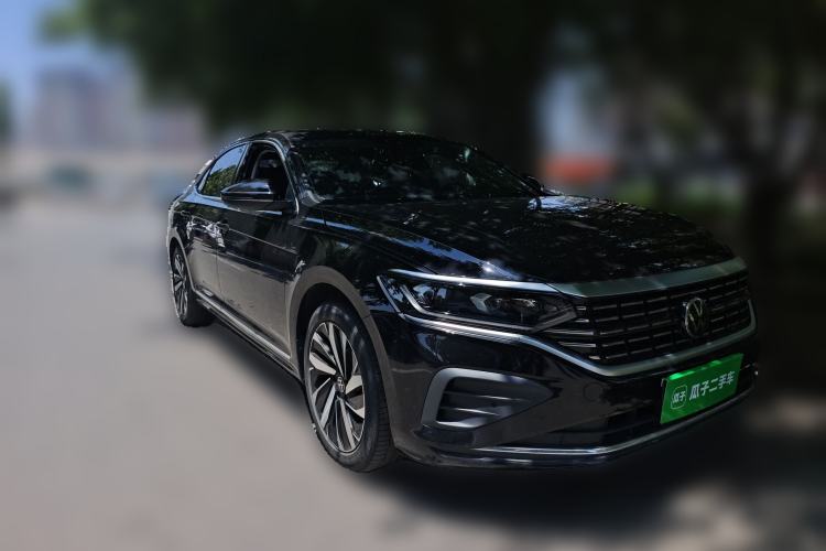 Used Volkswagen Passat 2024 380TSI Elite Edition Front Right 45 Deg